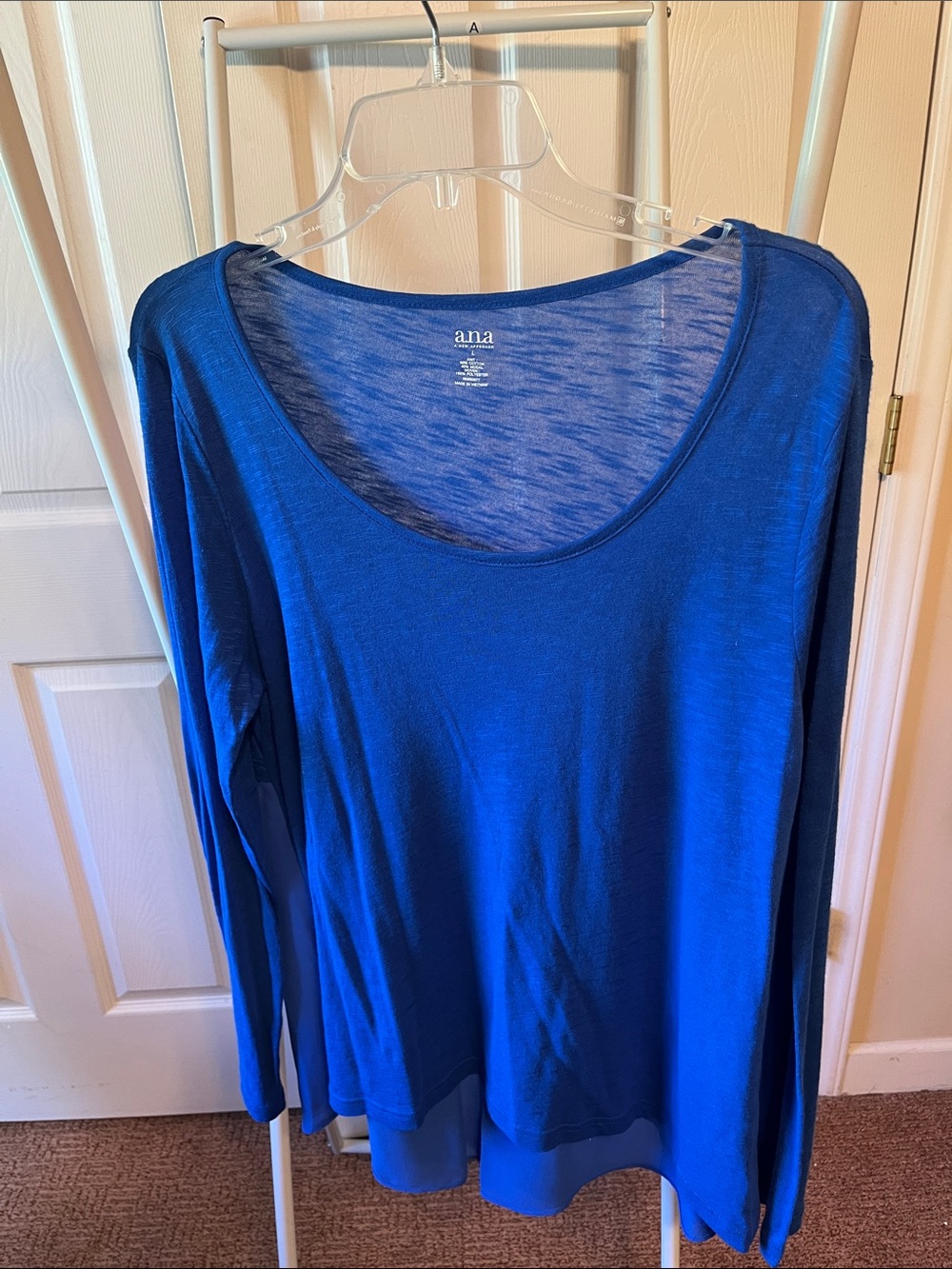 a.n.a Women’s Royal Blue Scoop Neck Long Sleeve Top